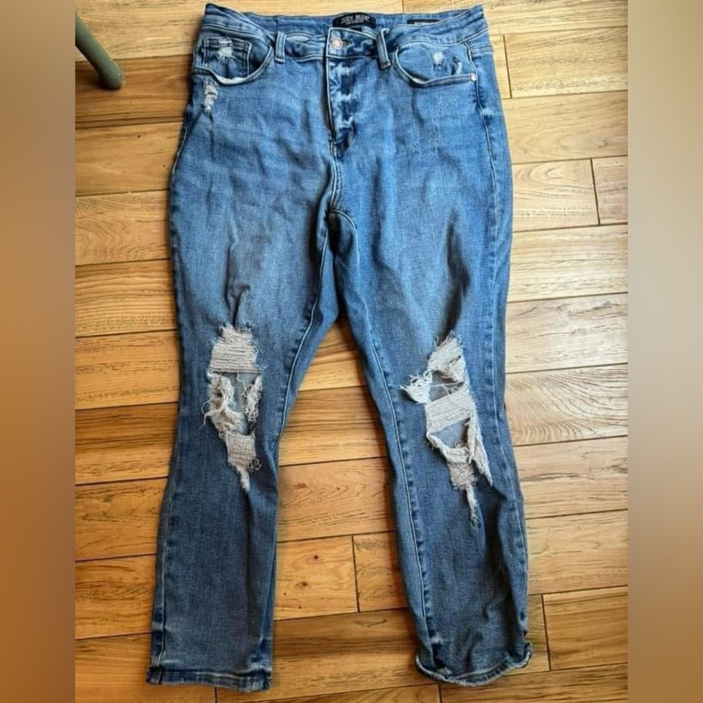 Judy Blue Jeans sz 15/32